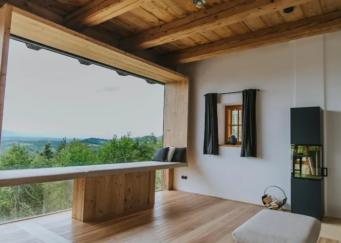 Hundert Am Eichberg, Suedsteiermark *