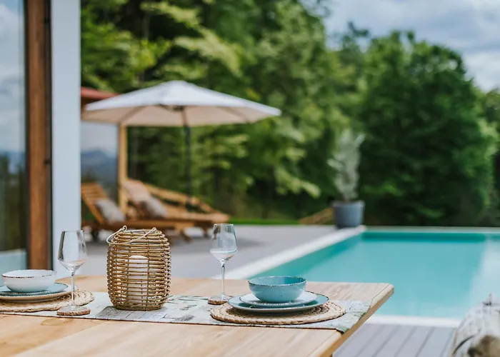 Hundert Am Eichberg, Suedsteiermark *