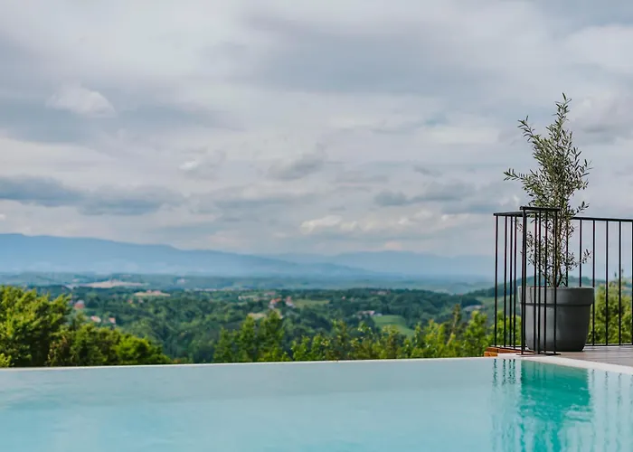 Vakantiehuis Hundert Am Eichberg, Suedsteiermark