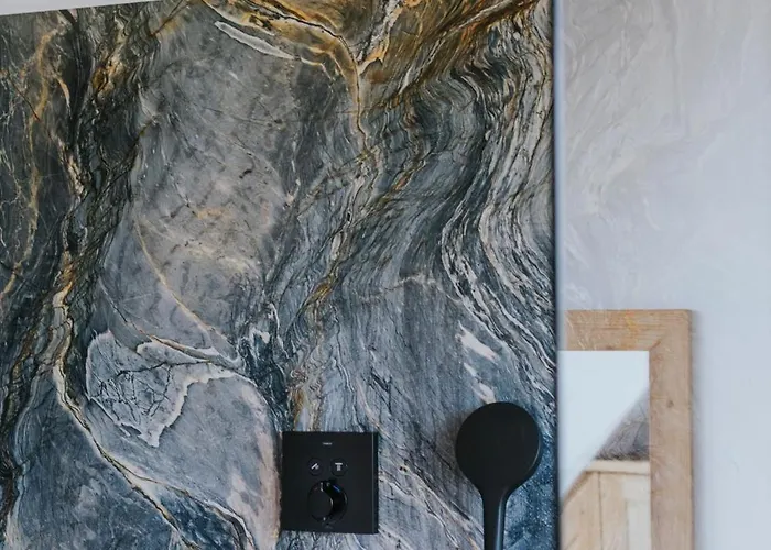 Hundert Am Eichberg, Suedsteiermark * Sankt Johann im Saggautal