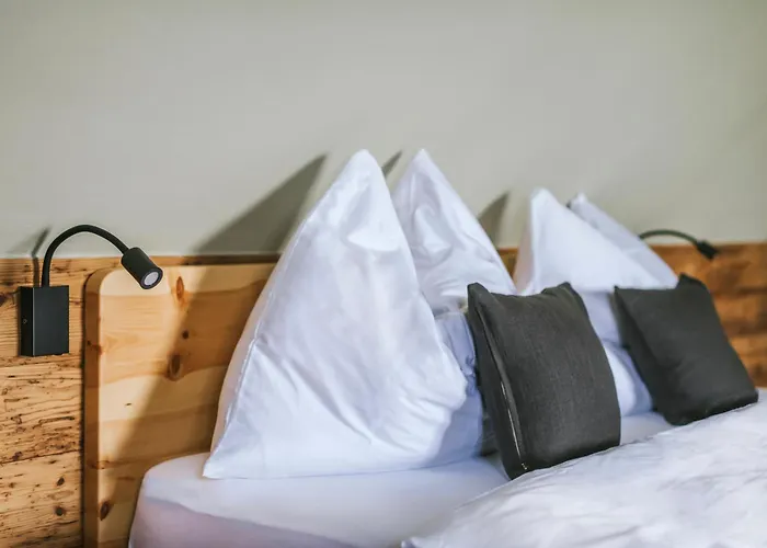 Vakantiehuis Hundert Am Eichberg, Suedsteiermark *