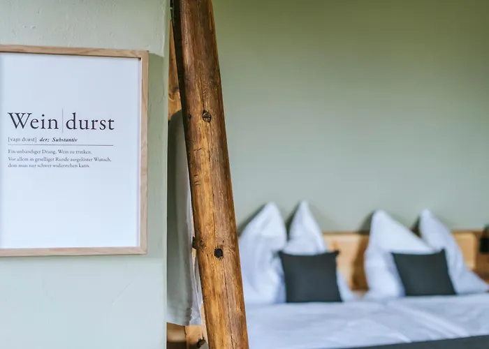 Hundert Am Eichberg, Suedsteiermark *